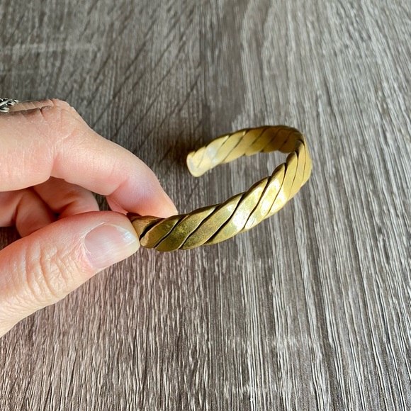 Brass cuff - Picture 2 of 4
